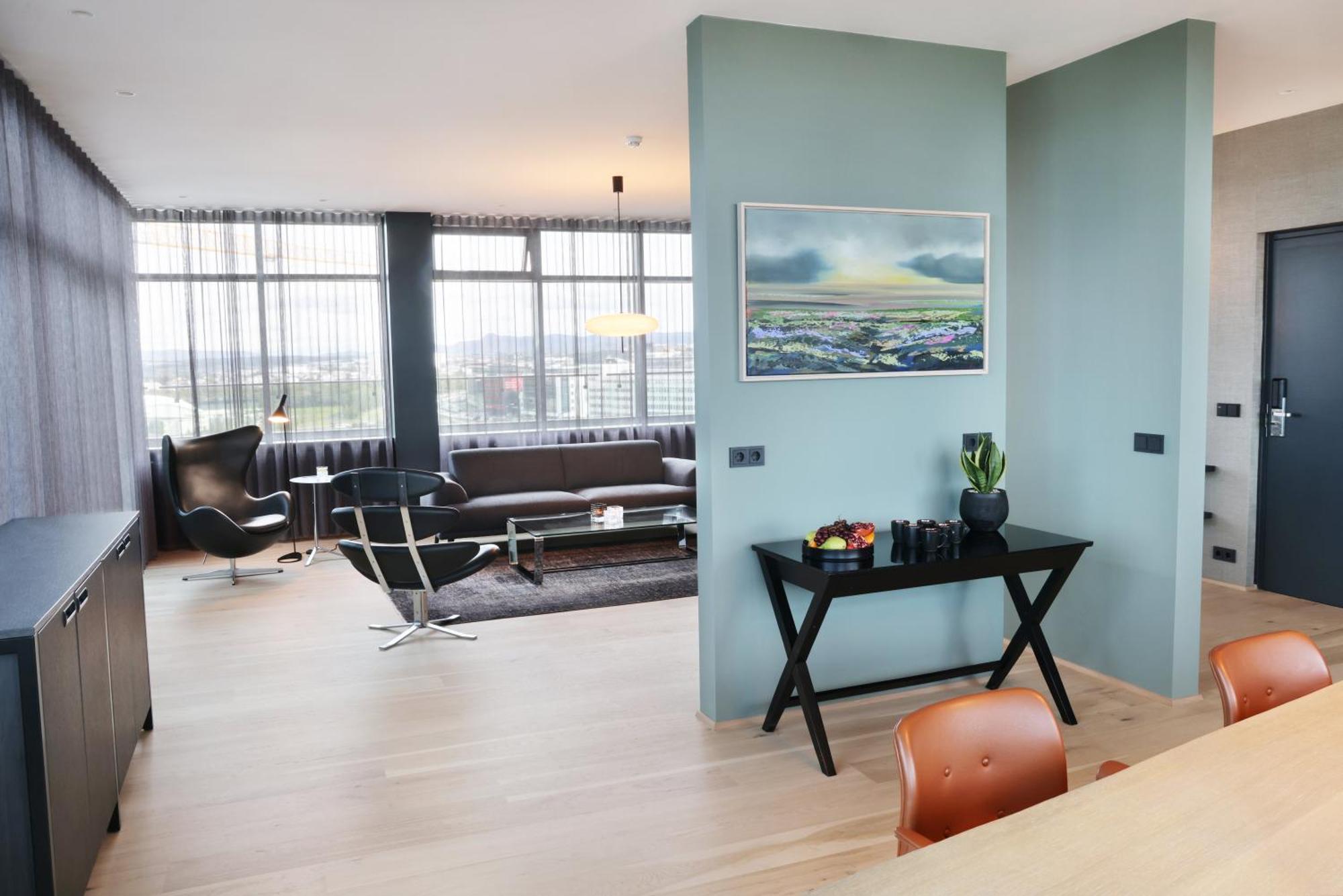 Hotel Reykjavik Grand Екстериор снимка